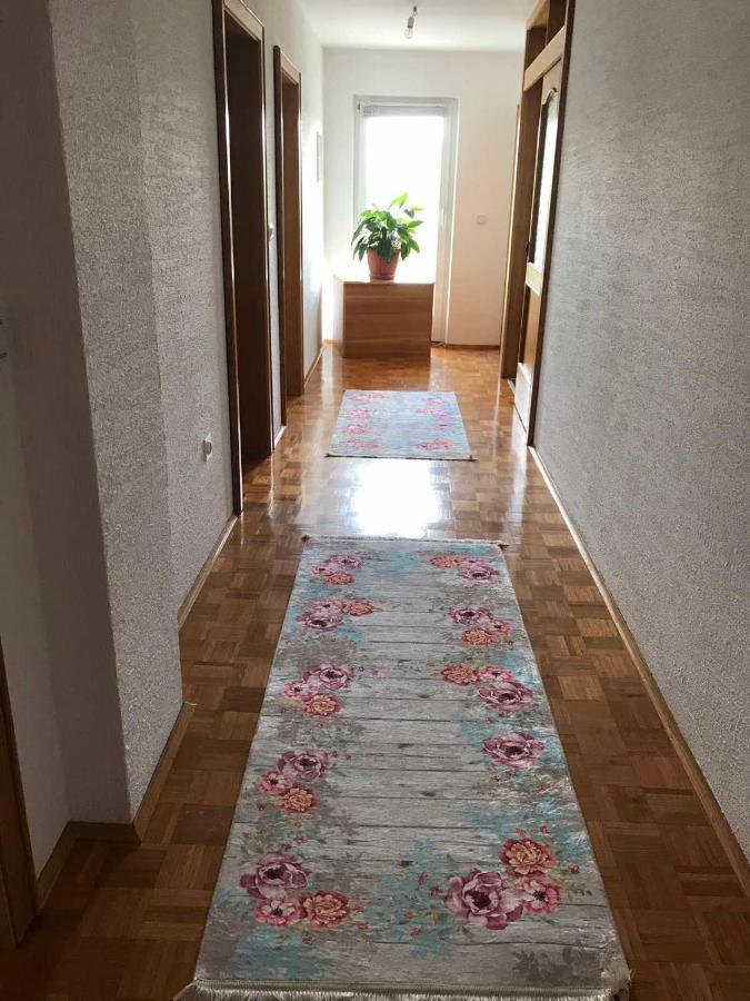 Apartmán Sobe Lara Gradacac Exteriér fotografie